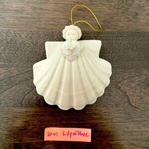Margaret Furlong 2001 Porcelain “Lily of Hope”
Angel Christmas Ornament